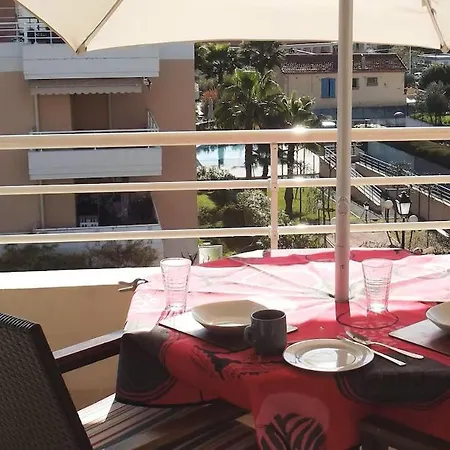 公寓 Award Winning With Pool And Sea Views