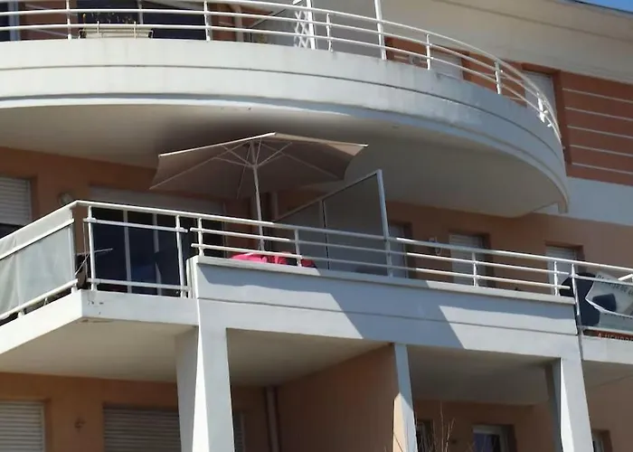 Award Winning With Pool And Sea Views Appartement Antibes